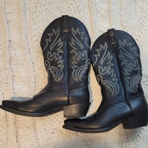 Ariat Black Western Cowboy Boots with Embroidered Design